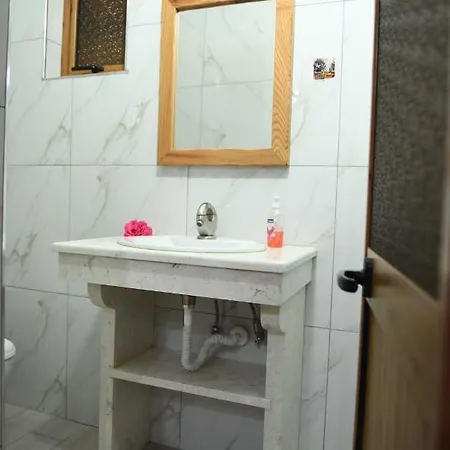 Leo Casa de hóspedes